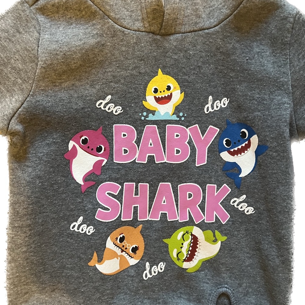 Doo! doo! doo! Like New Baby Shark Hoodie - 3T Cuteness! 🦈👧 - Picture 3 of 10
